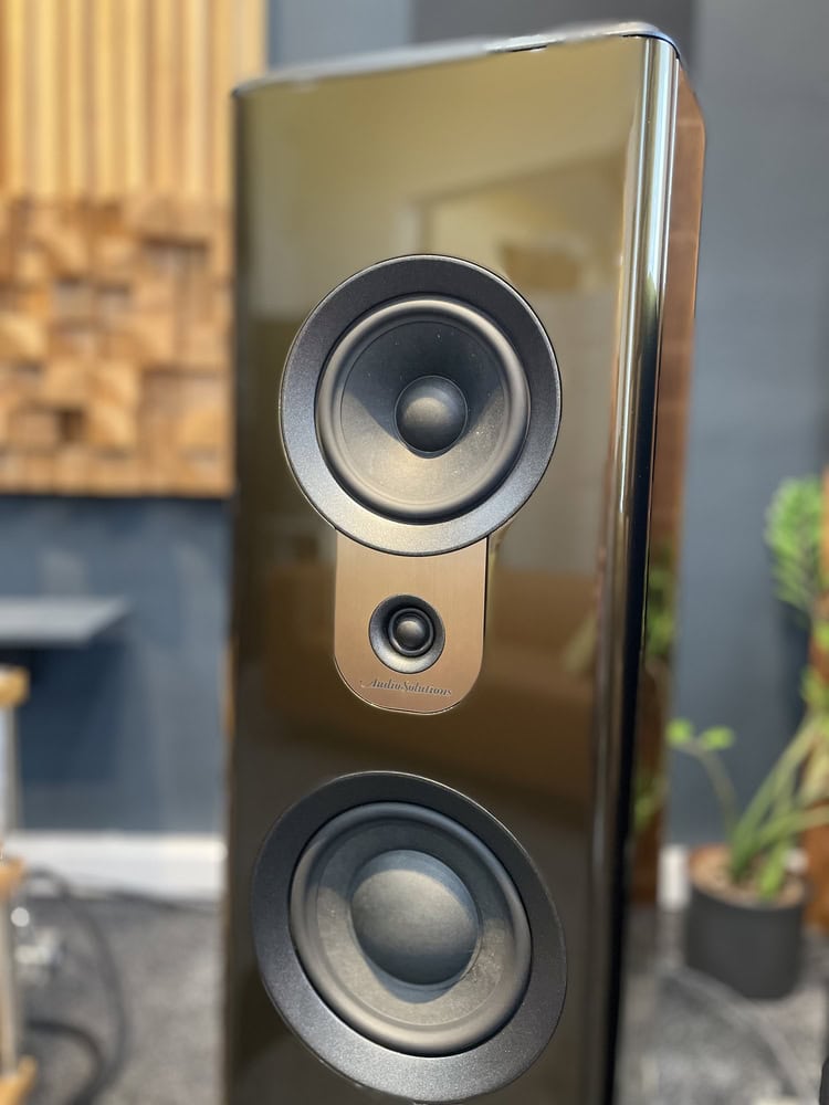 audiosolutions figaro m2 recenzia momentka v studiu